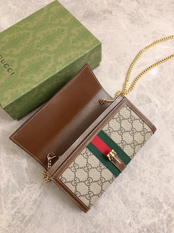 グッチ財布 レプリカ内部構造